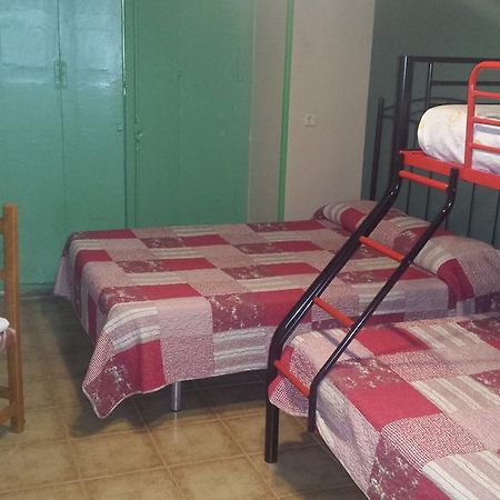 Hostal Rico Madrid Ngoại thất bức ảnh