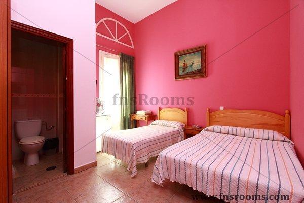 Hostal Rico Madrid Ngoại thất bức ảnh