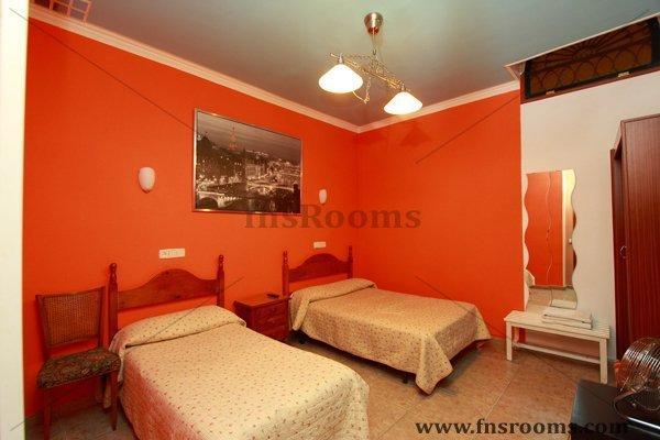Hostal Rico Madrid Ngoại thất bức ảnh