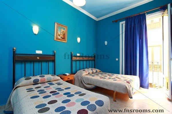 Hostal Rico Madrid Ngoại thất bức ảnh