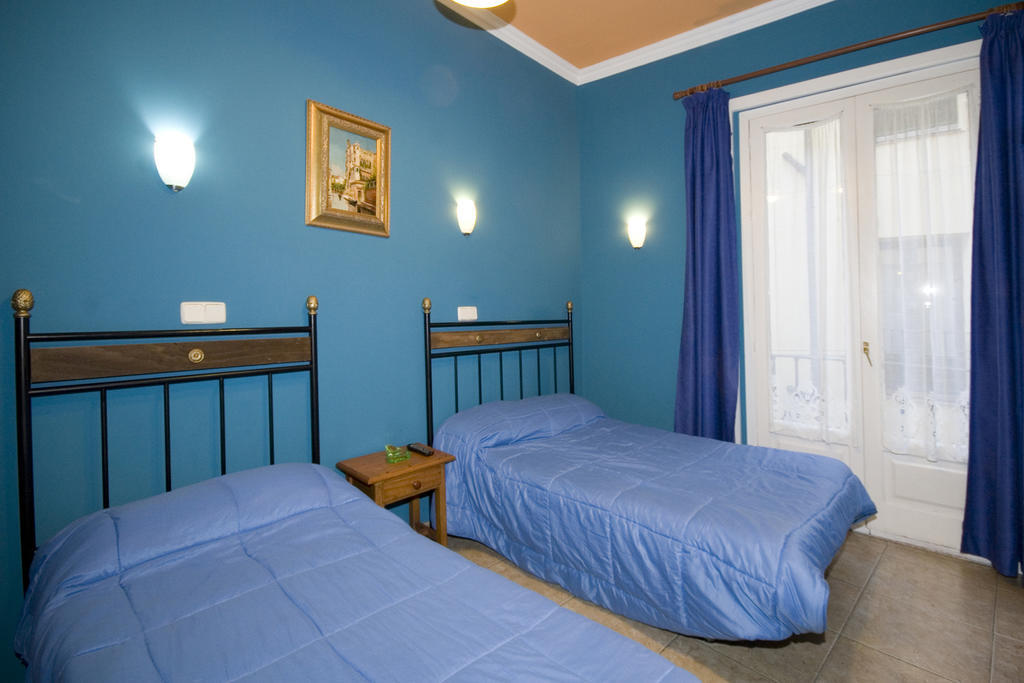 Hostal Rico Madrid Phòng bức ảnh