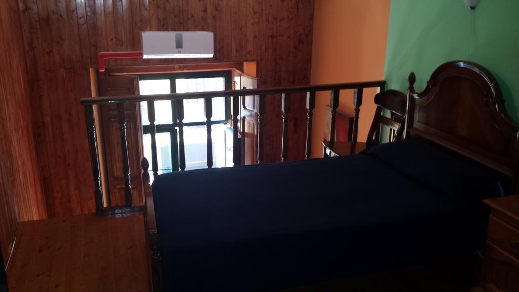 Hostal Rico Madrid Ngoại thất bức ảnh