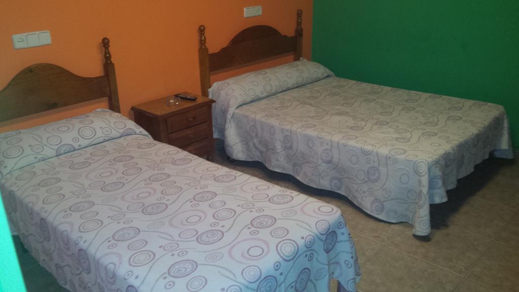 Hostal Rico Madrid Ngoại thất bức ảnh